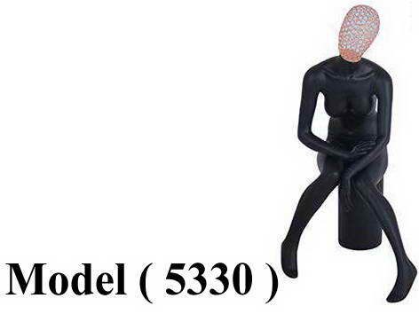 400 Mannequins