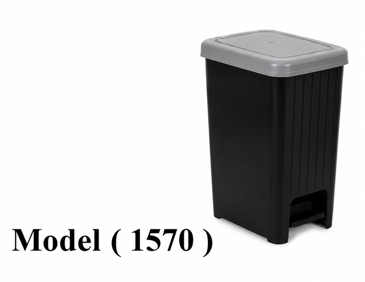 صناديق قمامة D (مو 1570) باسكت قمامة بالدواسة بيلا اسود غطاء رمادى 40 لتر (W=30,D=42,H=54CM)