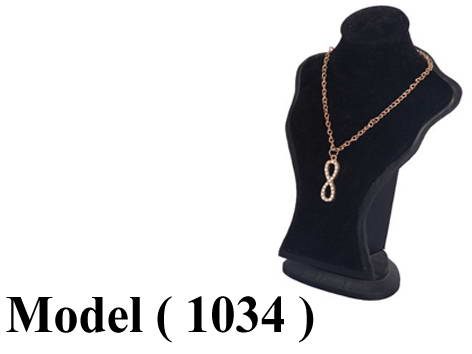 عوارض ذهب NO E ( مو 1034 )  //عارض سلاسل قطيفة * جلد اسود(W=12,H=23CM)