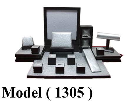 403 Mirrors & Jewelry Display 1305