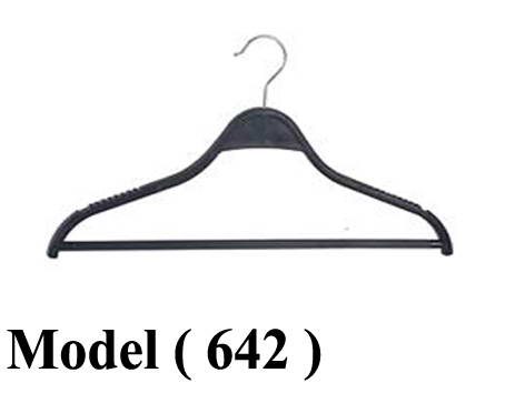 شماعات (NO) E (مو 642) <> شماعة بدلة بالبار بلاستيك اسود 36 سم