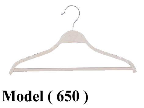 شماعات D (مو 650) & شماعة بدلة بالبار بلاستيك بيج