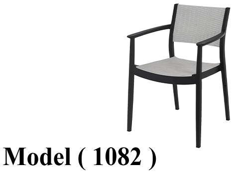 661 Plastic Chairs & Tables 1082